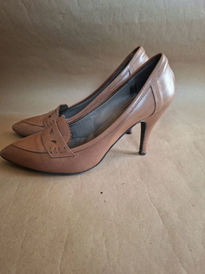 Leather pumps used, size 40, beige, 10 cm heel