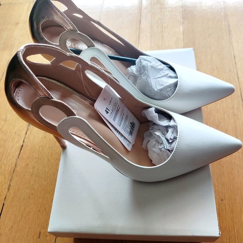 Deezee pumps new, white with rose-gold details, size 41
