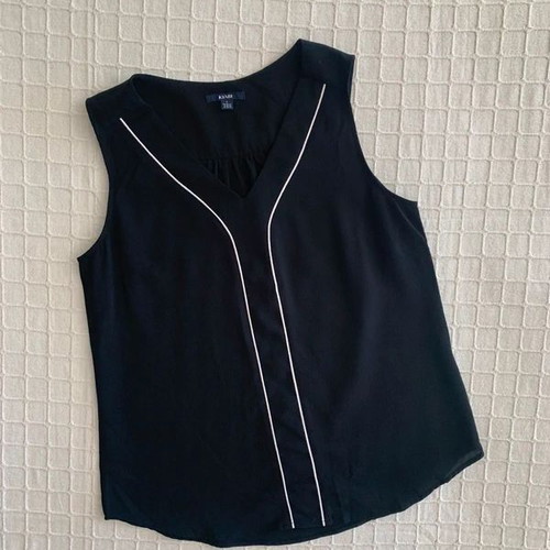 Kiabi black top size S with white trim
