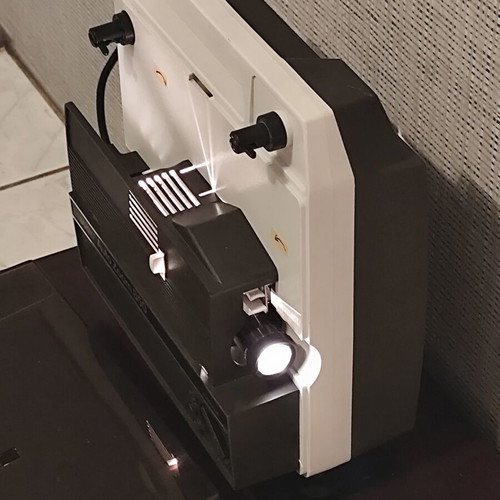 Boots Auto Zoom 850 Super 8 vintage film projector