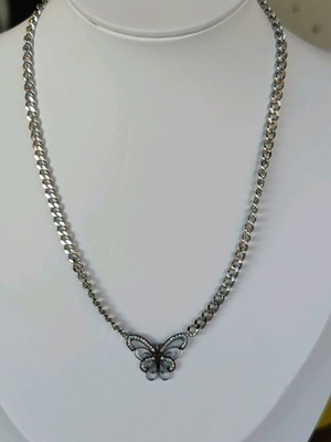 Stainless steel necklace new, silver with butterfly
