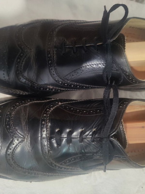 English Quality Leather Brogues Size 44.5 Lot of Two Pairs Like New