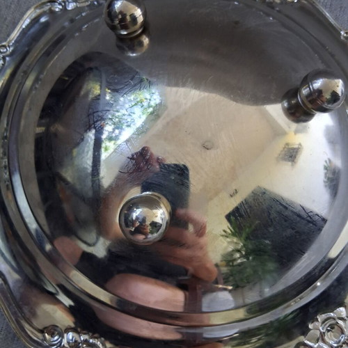 Vintage fountain dish like new