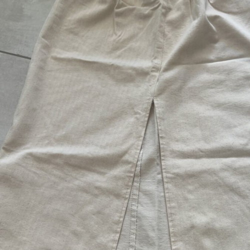 Fullah Sugah beige skirt with slit, new, size M 38 10