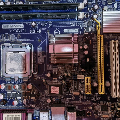 Motherboard with Intel Duo Core E7400 CPU, 4GB RAM and stock cooler used