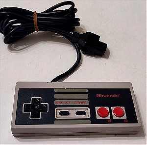 Nintento NES - 2 x Official Wired Controllers