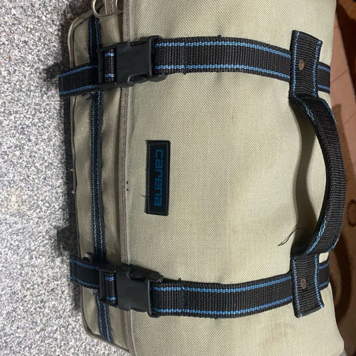 Flash for 1983 photos used without bulb with carrying case
