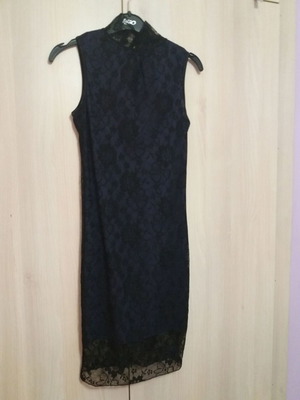 Dress with open back XS in excellent condition, purple details