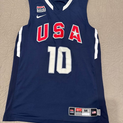 Kobe Bryant jersey like new