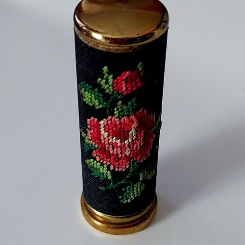 Vintage Elisabeth Arden lipstick case like new