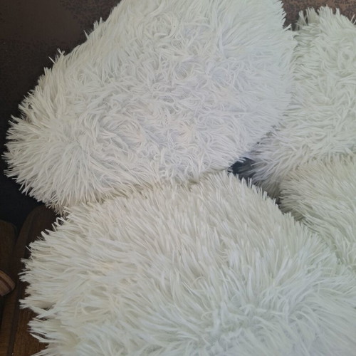 Fluffy decorative pillows like new, set of 4, 35 and 30 cm