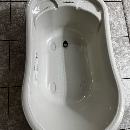 Babyjem Bath Tub new, unused