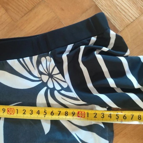 Tricot Design Black and White Top size S like new, silk and viscose