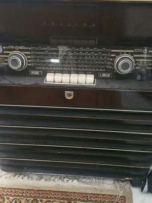 Philips vintage radio and pickup used, in good condition