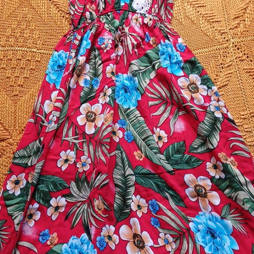 Women's dress used, sizes S and M
