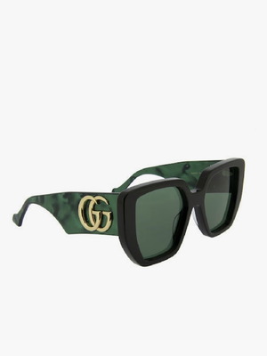 Gucci слънчеви очила като нови, квадратни, зелени и черни