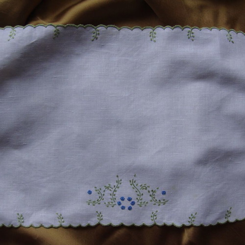 Vintage ‘90s Summer Mood linen embroidery set new with 6 napkins