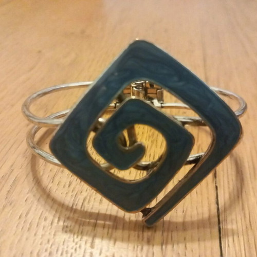 Bracelet with ancient Greek design like new, blue
