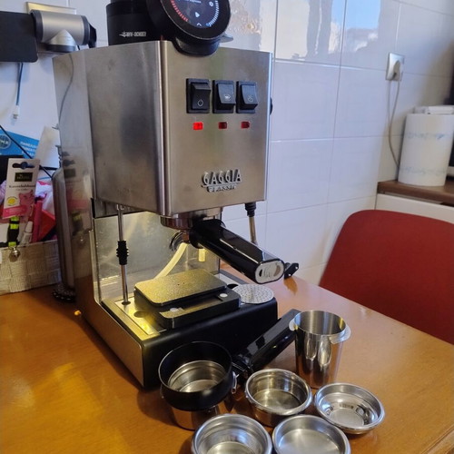 Gaggia New Classic 2019 Inox espresso machine with GaggiMate Pro like new