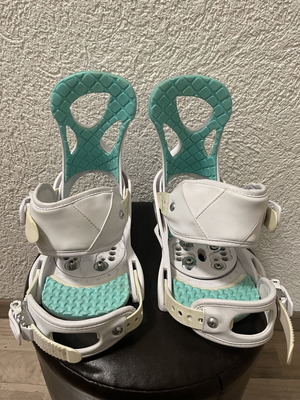 Burton Stiletto δεσίματα σνόουμπορντ μεταχειρισμένα, μέγεθος S, μέτρια σκληρότητα