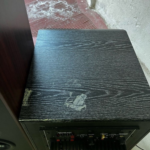 Crystal Audio sound system like new with 6 speakers and crossover