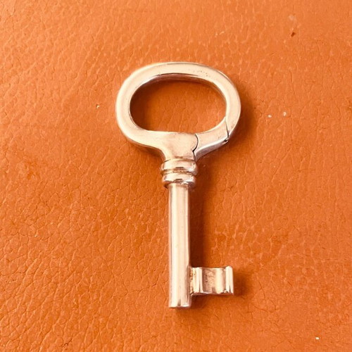 Silver 925 key-shaped key holder new