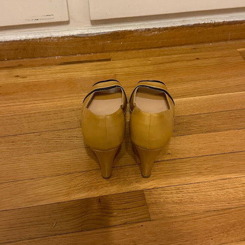 Kalogirou peep toe like new, 6 cm heel, beige with black