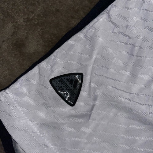 Real Madrid Jersey καινούργιο 10/10 επίσημο αντίγραφο
