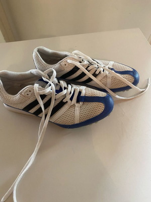 Adidas spikes sprint shoes size 38.5 like new white blue