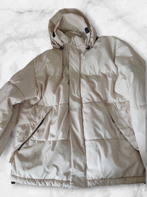 Puffer jacket with hood Pull & Bear Medium like new, beige