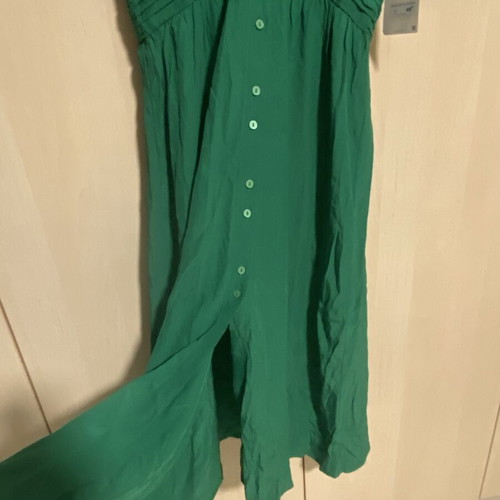 Zara dress new, green viscose midi with buttons and elastic sleeves