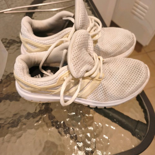 Adidas athletic shoes size 39 1/3 like new, white