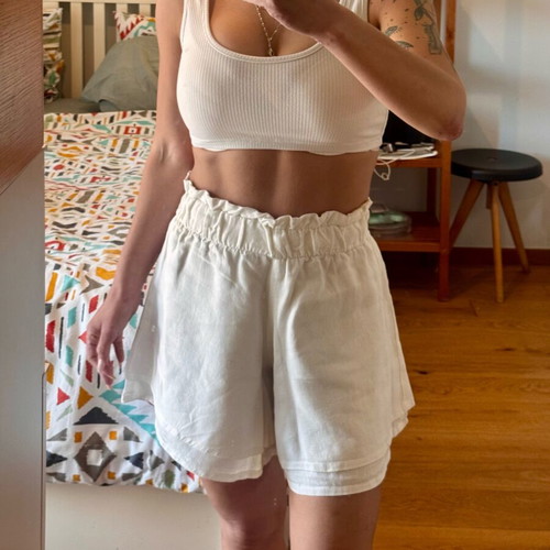 Linen bermuda shorts size S like new, white