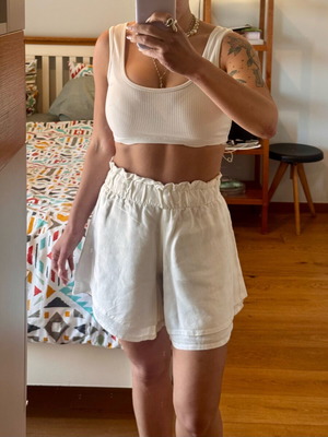 Linen bermuda shorts size S like new, white