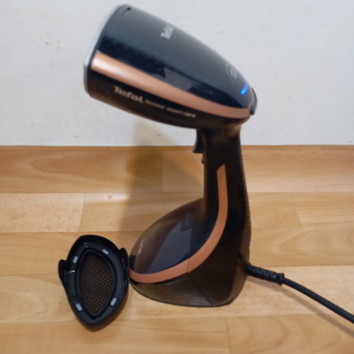 Tefal hand steamer iron used, good working condition