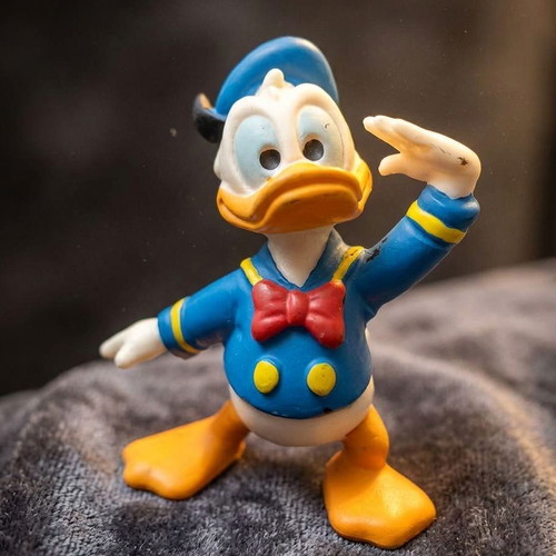 Donald Duck Bullyland Disney figure, rare