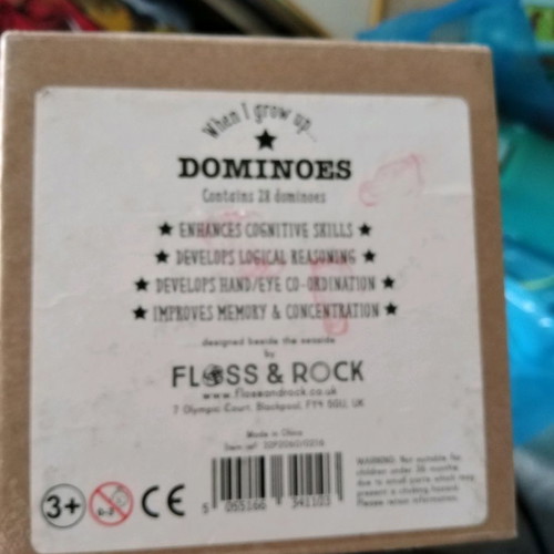 Dominoes Floss Rock card game in excellent condition