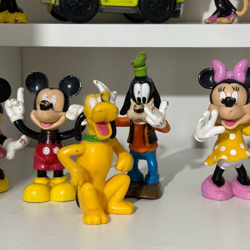 Micky Mouse collection 18 pieces used