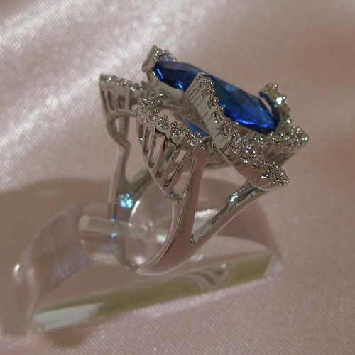 925 Silver Ring with Blue Topaz Colour Crystal New