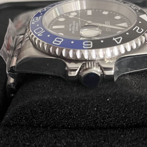 Seiko mod Batman automatic watch, black and blue