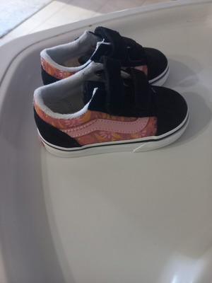 Vans baby shoes like new, size 21.5 for girls