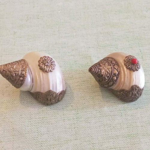 Shankha παραδοσιακά τελετουργικά κοχύλια σαν καινούργιο από Θιβέτ ή Νεπάλ