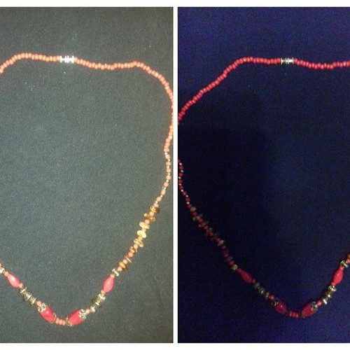 Necklace with red coral and screw clasp new