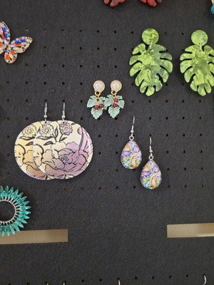 Handmade earrings new, multicolored