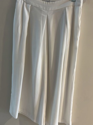 Mango white culottes with pleats, size M 38