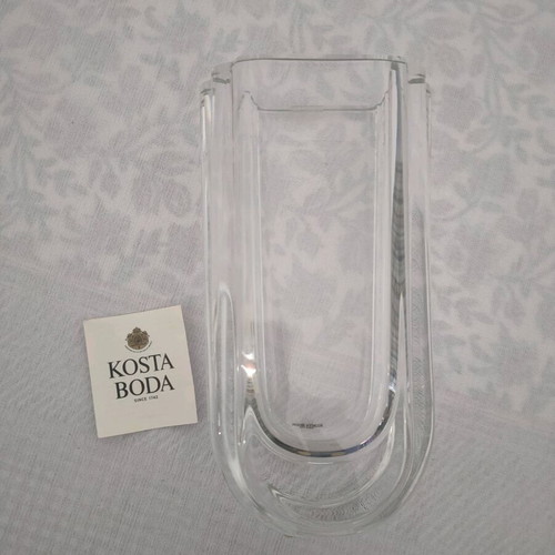 Kosta Boda crystal vase new, 23 cm height