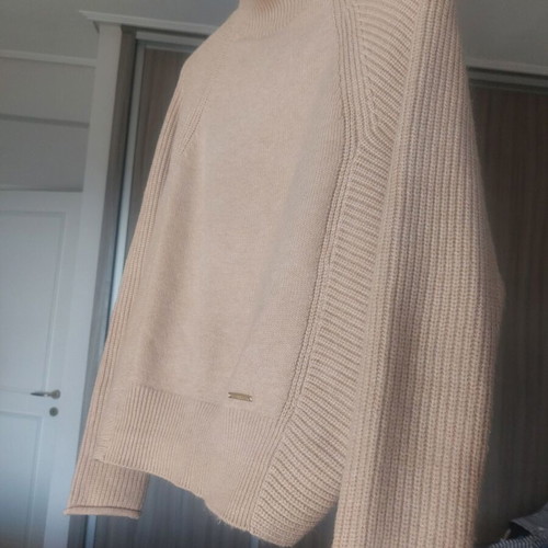 Beige soft River Island sweater S like new