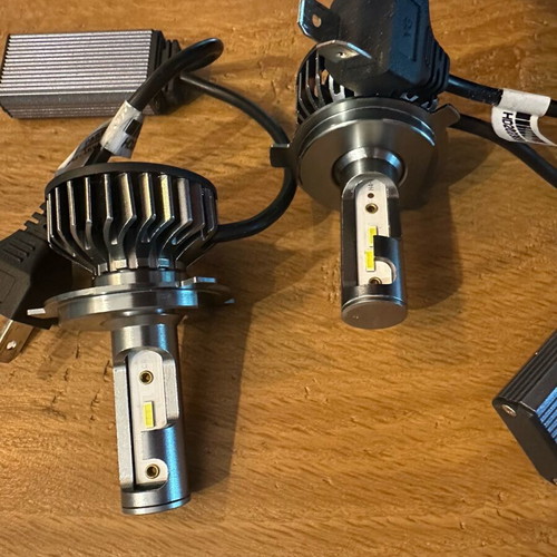 LED car bulbs new, 2 front