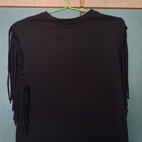 Only black T-shirt like new, size M