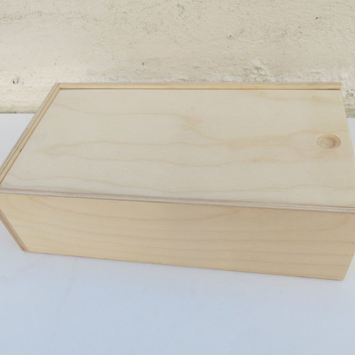 Wooden gift box for bottles like new